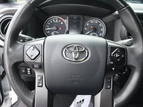 Certified 2023 Toyota Tacoma TRD Sport w/ Technology Package AWD/4WD image 12