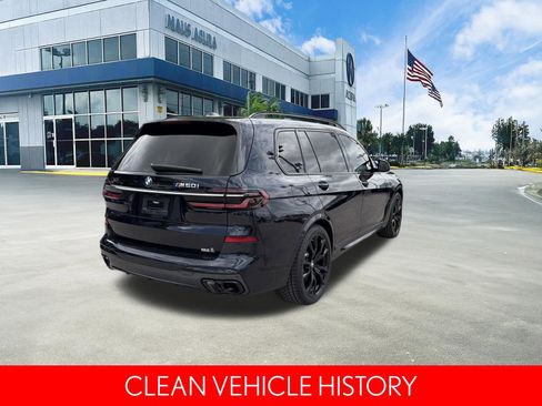 Used 2023 BMW X7 M60i AWD/4WD image 4