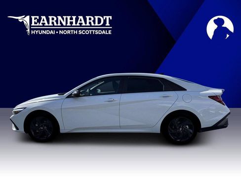 New 2026 Hyundai Elantra SEL w/ Cargo Package FWD image 3