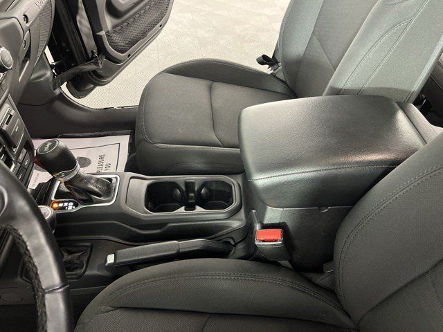 Used 2022 Jeep Wrangler Unlimited Sport AWD/4WD image 24