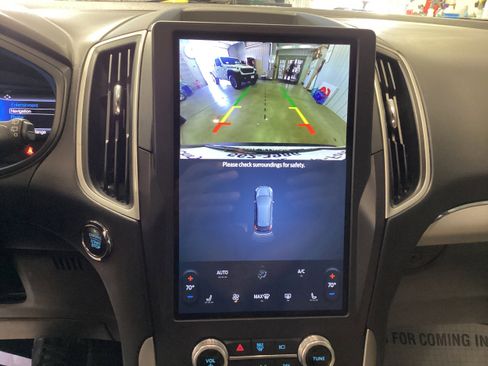 Used 2022 Ford Edge SEL image 26