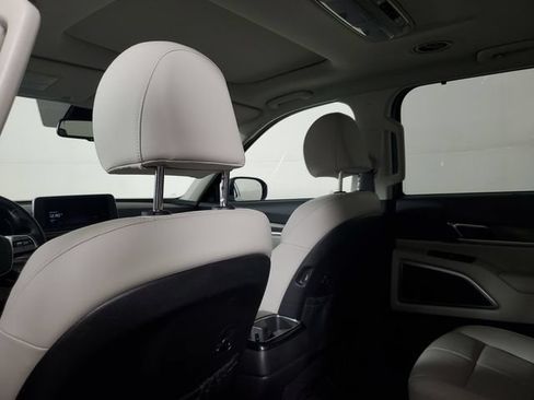 Used 2022 Kia Telluride EX w/ EX Premium Package FWD image 13