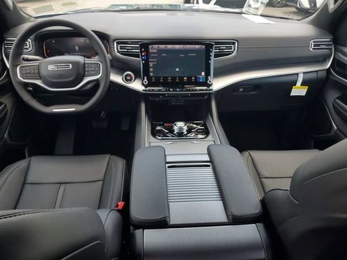 New 2026 Jeep Grand Wagoneer 4WD image 17
