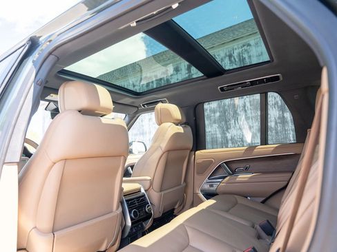Certified 2023 Land Rover Range Rover SE AWD/4WD image 35