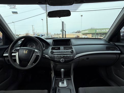 Used 2012 Honda Accord LX image 17