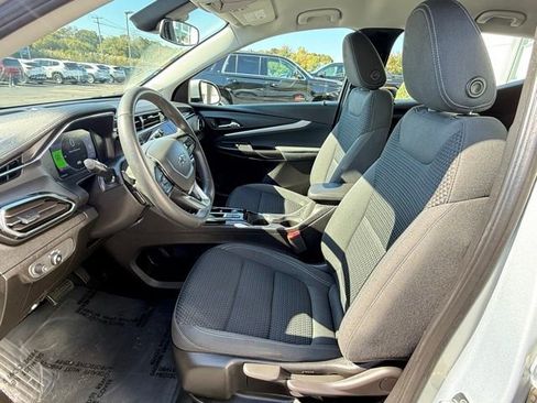 Used 2023 Chevrolet Bolt EUV LT image 14