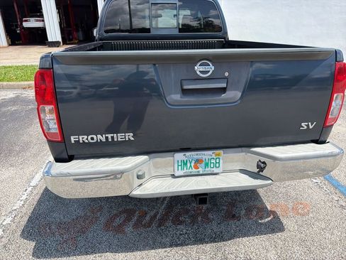 Used 2016 Nissan Frontier SV RWD image 12