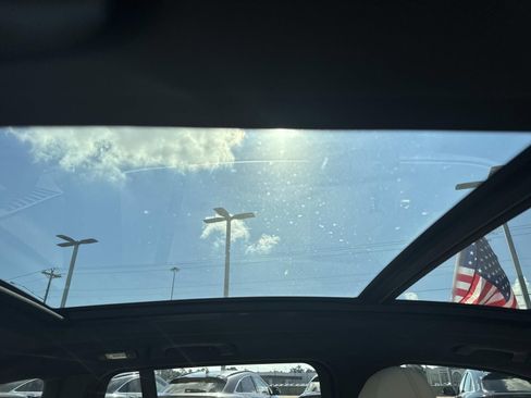 Used 2022 BMW X3 sDrive30i w/ M Sport Package image 12