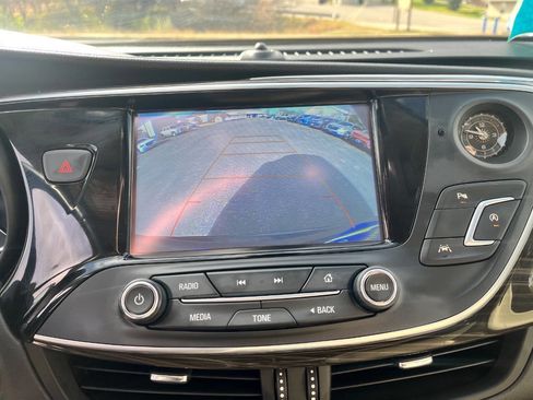 Used 2020 Buick Envision Premium image 16