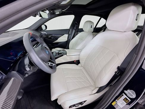 Used 2025 BMW i5 M60 w/ Premium Package AWD/4WD image 5