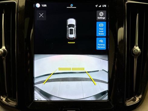 Used 2022 Volvo XC60 B6 Inscription AWD/4WD image 16