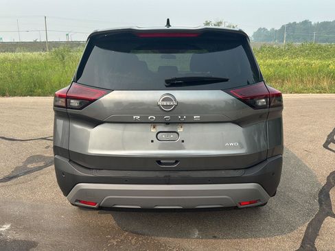 Used 2023 Nissan Rogue S AWD/4WD image 4