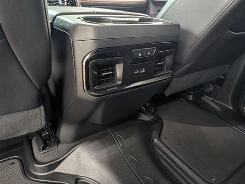 Used 2024 GMC Sierra 1500 AT4 w/ Technology Package AWD/4WD image 22