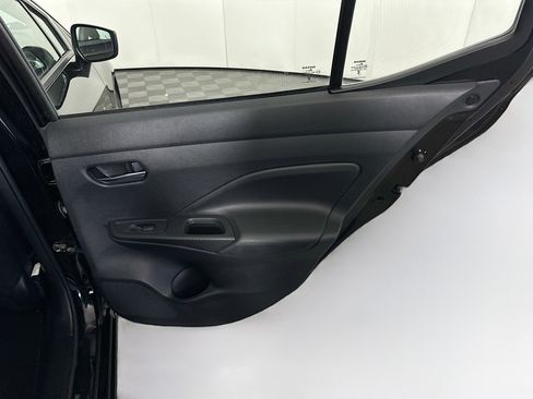 Used 2025 Nissan Versa SV image 28