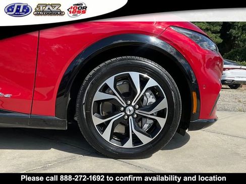 Used 2021 Ford Mustang Mach-E Premium image 9