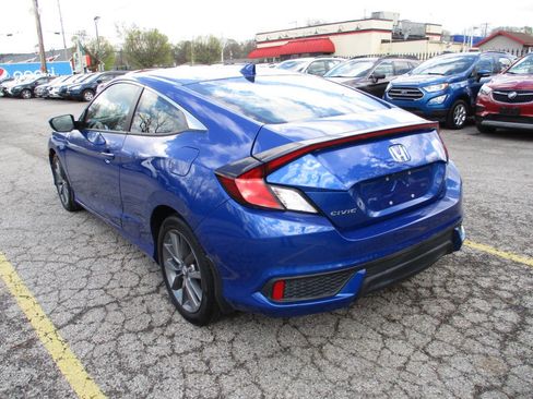 Used 2019 Honda Civic EX image 2