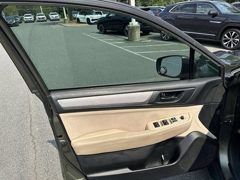 Used 2018 Subaru Outback 2.5i AWD/4WD image 14