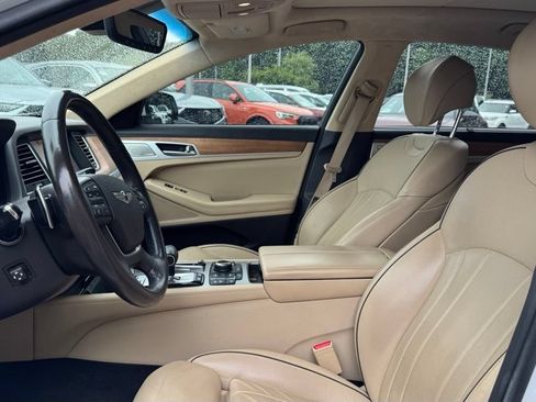 Used 2020 Genesis G80 5.0 Ultimate RWD image 8