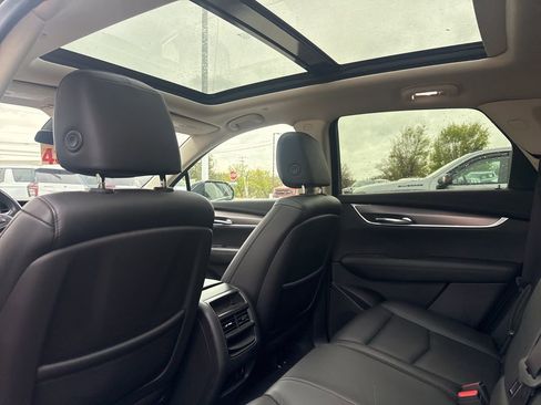 Used 2019 Cadillac XT5 Luxury AWD/4WD image 14