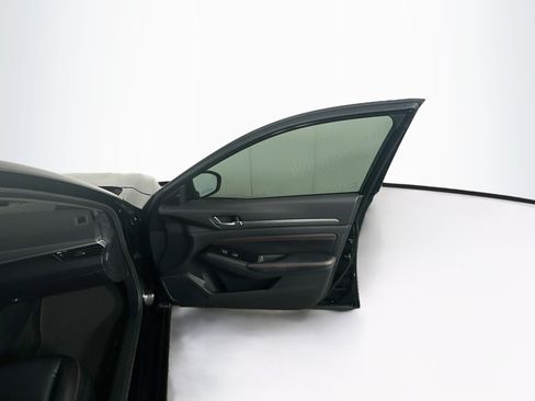 Used 2023 Nissan Altima 2.5 SR FWD image 30