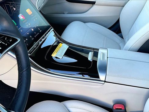 Used 2025 Mercedes-Benz C 300 C 300 image 16