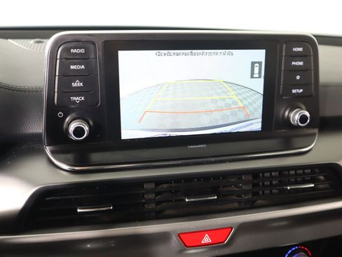 Used 2021 Kia Telluride LX FWD image 7