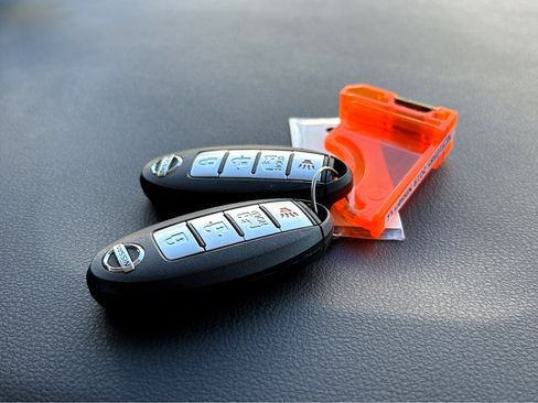 Used 2019 Nissan Leaf SV w/ SV Technology Package image 28