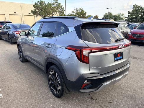 Used 2024 Kia Seltos SX w/ SX Sunroof Package AWD/4WD image 3