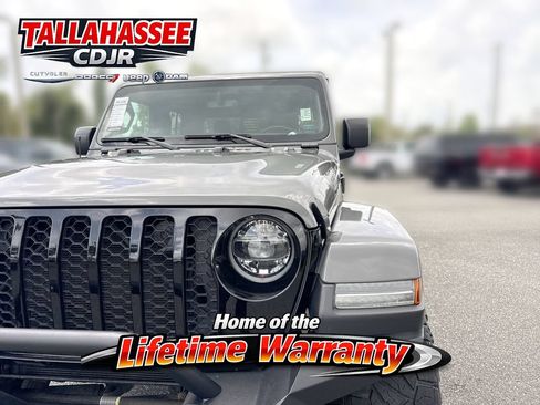Used 2021 Jeep Gladiator Sport AWD/4WD image 11