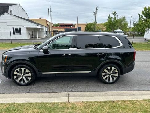 Used 2022 Kia Telluride S AWD/4WD image 3