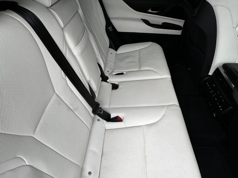 Used 2022 Lexus LX 600 4WD w/ Accessory Package (Z1) image 42