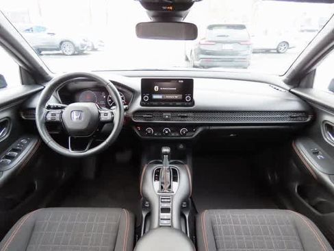 Used 2023 Honda HR-V Sport image 18