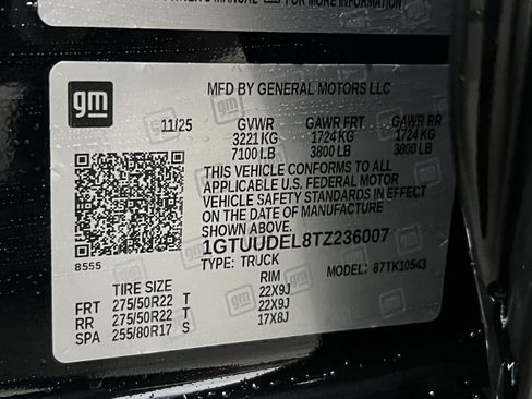 New 2026 GMC Sierra 1500 SLT w/ SLT Convenience Package image 40