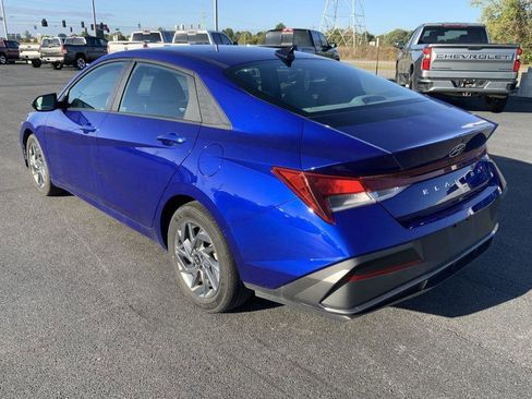 Used 2024 Hyundai Elantra SEL image 7