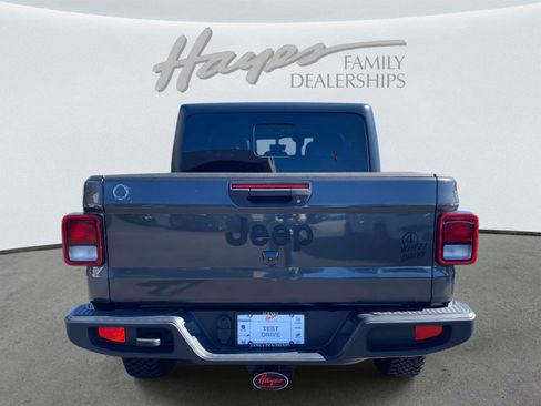 Used 2021 Jeep Gladiator Willys image 42