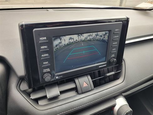 Used 2022 Toyota RAV4 XLE image 7