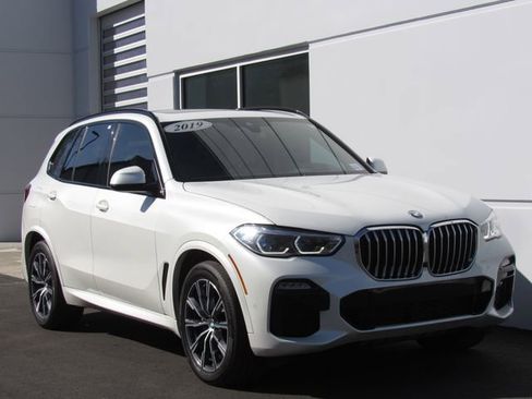 Used 2019 BMW X5 xDrive40i w/ M Sport Package AWD/4WD image 2