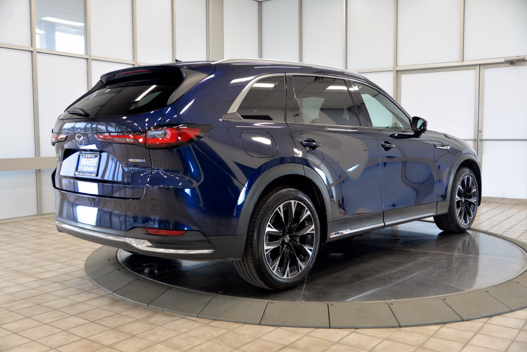 Certified 2024 MAZDA CX-90 Plug-In Hybrid w/ Premium Plus AWD/4WD image 8