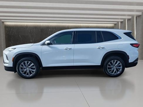 Used 2026 Buick Enclave Preferred image 2
