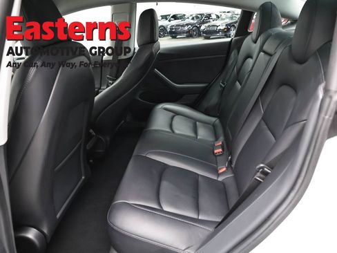 Used 2021 Tesla Model 3 Standard Range Plus RWD image 16