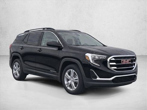 Used 2020 GMC Terrain SLE w/ Driver Convenience Package FWD image 3