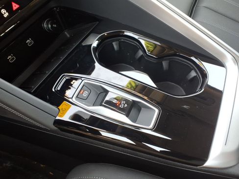 Used 2025 Audi Q5 Premium Plus AWD/4WD image 19