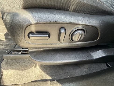 Used 2019 Chevrolet Traverse LT w/ LPO, Floor Liner Package AWD/4WD image 20