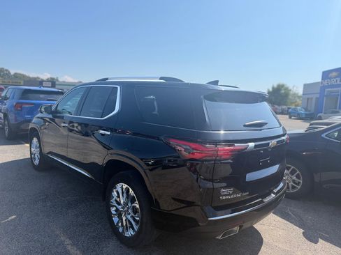 Used 2023 Chevrolet Traverse Premier w/ LPO, Floor Liner Package AWD/4WD image 5