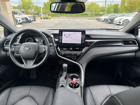 Used 2024 Toyota Camry XSE w/ Cold Weather Package FWD image 12