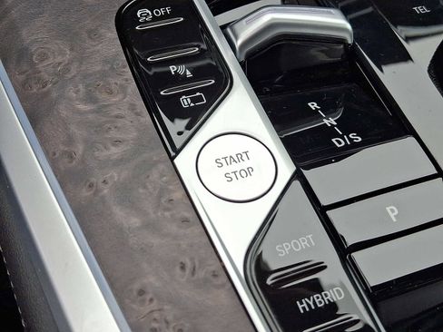 Used 2024 BMW X5 xDrive50e w/ Premium Package image 27