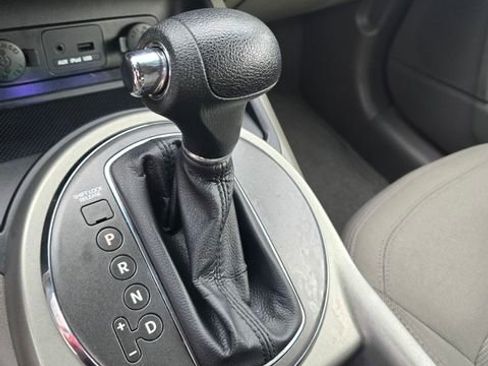 Used 2012 Kia Sportage LX w/ Navigation Pkg image 17