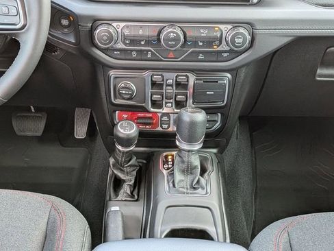 New 2026 Jeep Gladiator Rubicon AWD/4WD image 19