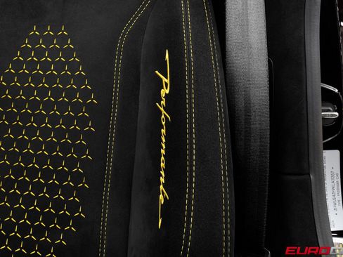 Used 2019 Lamborghini Huracan Performante image 43