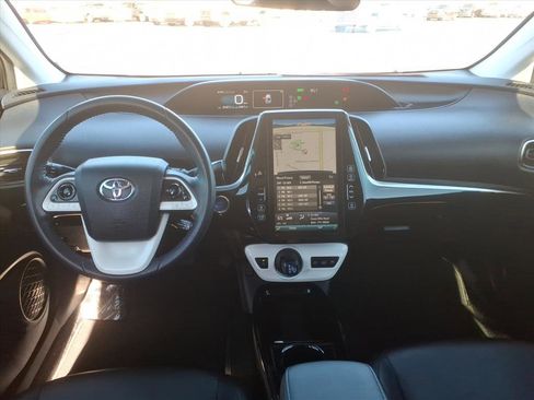 Certified 2018 Toyota Prius Prime Advanced image 15
